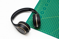 Tai nghe bluetooth choàng đầu có mic i.value A8 Đen