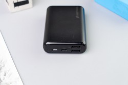 Pin sạc dự phòng Li-polymer 10000mAH UMETRAVEL TRIP10C